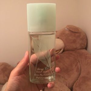 Elizabeth Arden green tea scent spray 3.3 FL. OZ